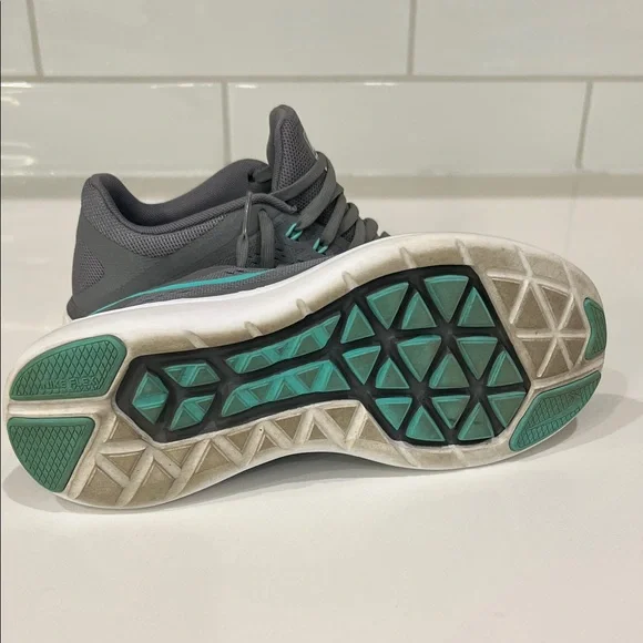 Nike Women's Athletic Shoes in Gray and Teal - Picture 3 of 6